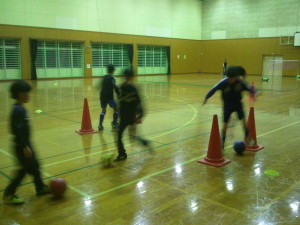  コーンは動かない